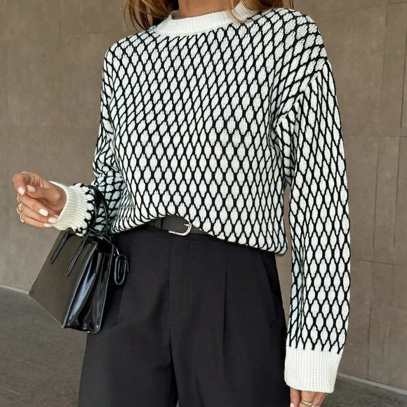 Sweaters - Black And White Casual Women's Geometric Pattern Pullover Sweater